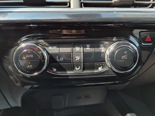 Used 2024 Chevrolet Trax RS w/ Sunroof Package FWD image 25