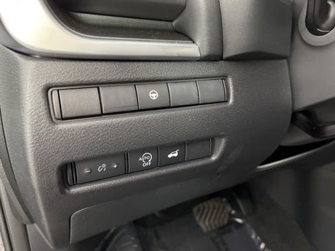 New 2026 Nissan Rogue SV w/ Cold Weather Package FWD image 30