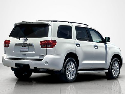 Certified 2016 Toyota Sequoia Platinum AWD/4WD image 5