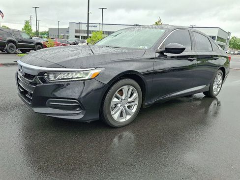Used 2018 Honda Accord LX image 3