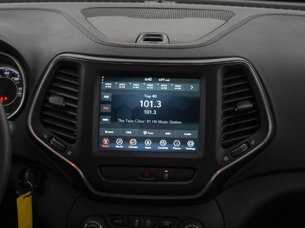 Used 2022 Jeep Cherokee Latitude w/ Sun & Sound Group AWD/4WD image 15