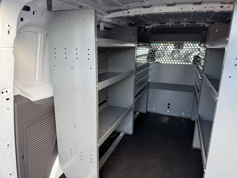 Used 2020 Ford Transit Connect XL image 10