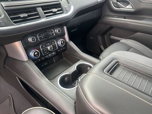 Certified 2022 GMC Yukon SLT w/ SLT Premium Package image 35