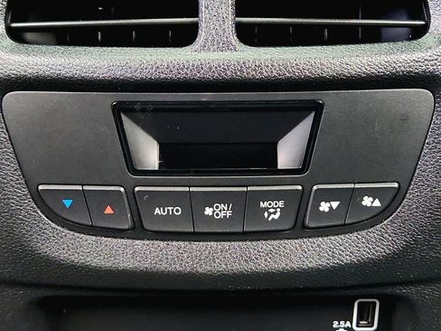 Used 2022 Honda Pilot TrailSport image 31