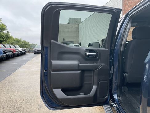 Used 2019 Chevrolet Silverado 1500 Custom w/ Custom Value Package image 23