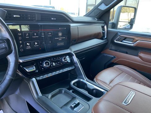 Used 2024 GMC Sierra 2500 Denali Ultimate image 26