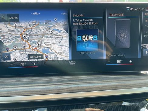Used 2023 BMW X7 xDrive40i w/ Premium Package AWD/4WD image 19