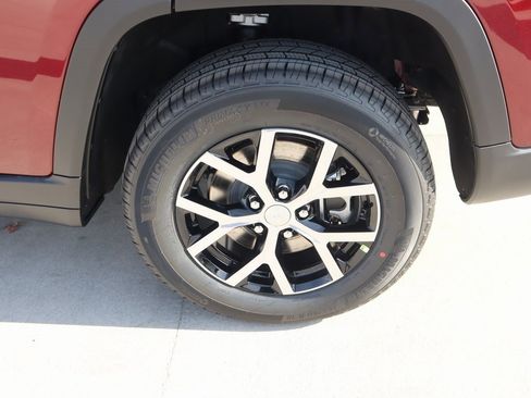 New 2025 Jeep Grand Cherokee L Limited w/ Luxury Tech Group II image 21