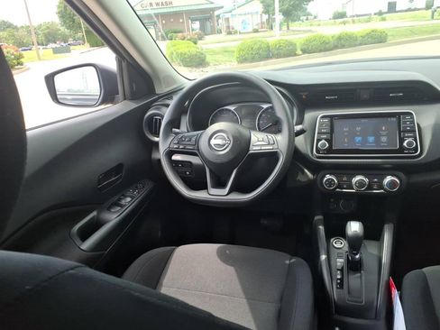 Used 2025 Nissan Kicks Play S FWD image 13