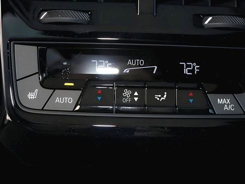 Used 2025 BMW iX M60 image 15