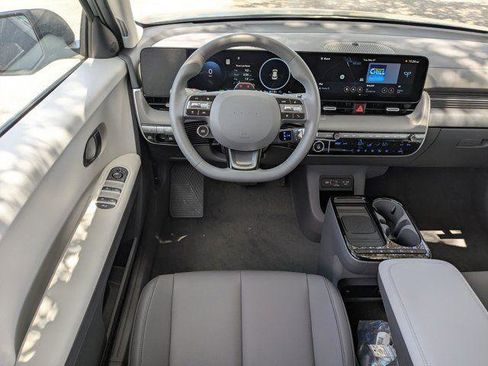 New 2025 Hyundai Ioniq 5 SEL image 11
