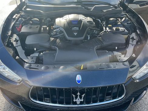 Used 2015 Maserati Ghibli S Q4 image 24