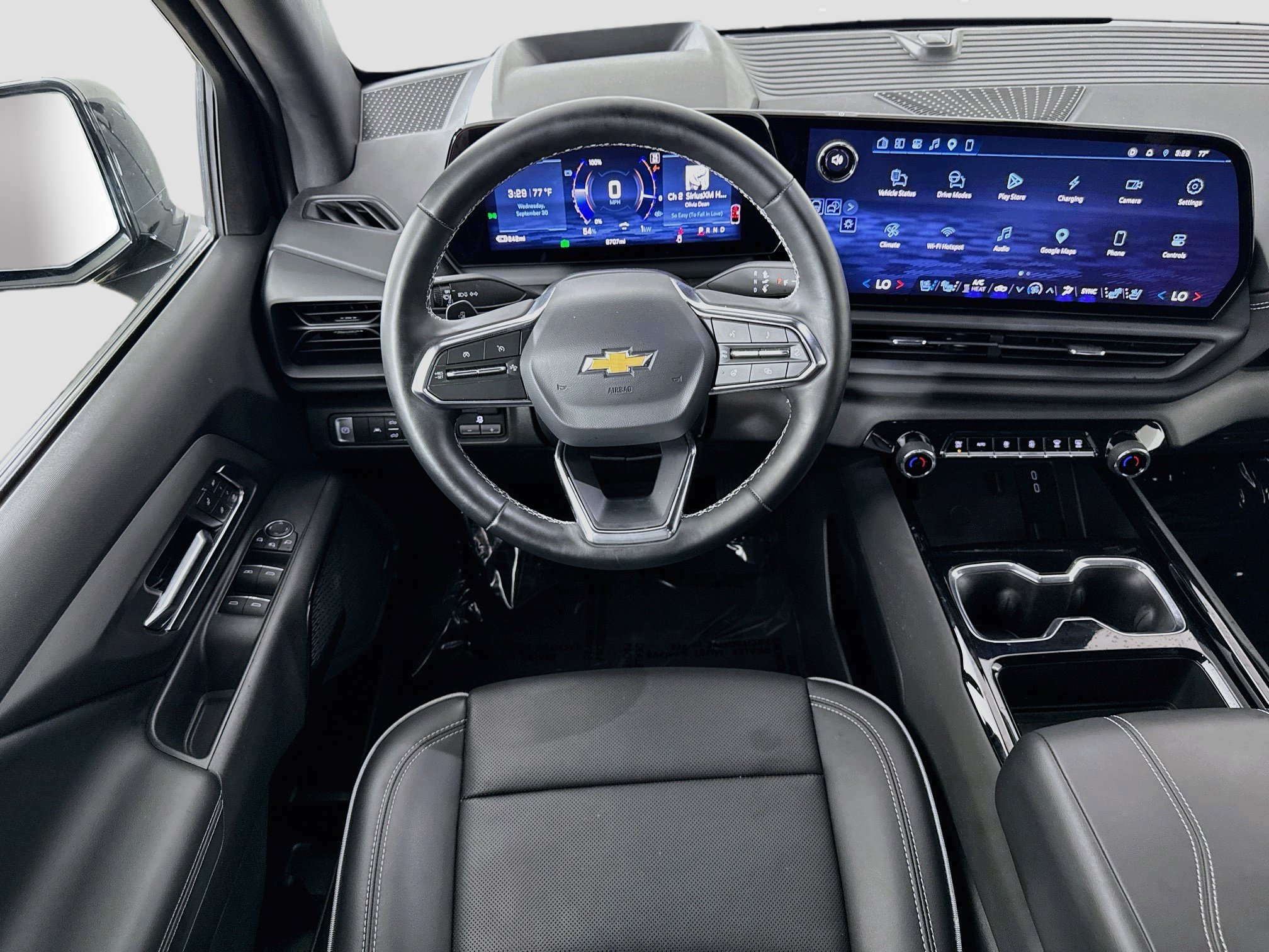 Used 2025 Chevrolet Silverado EV LT AWD/4WD image 24