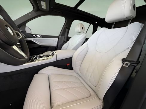 Used 2026 BMW X5 sDrive40i w/ M Sport Package RWD image 19