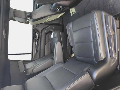 Used 2022 GMC Yukon XL Denali w/ Max Trailering Package image 12