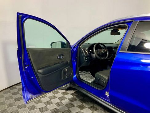 Used 2021 Honda HR-V EX image 18