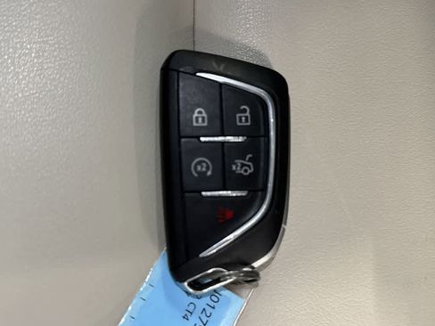Used 2022 Cadillac CT4 Luxury w/ Sun And Sound Package RWD image 27