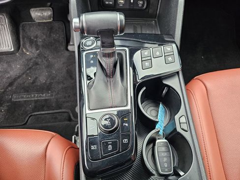 Used 2023 Kia Sportage SX image 26