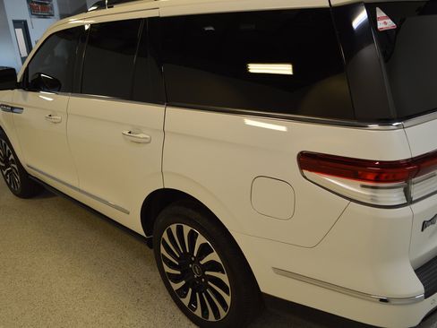 Used 2022 Lincoln Navigator Black Label AWD/4WD image 5