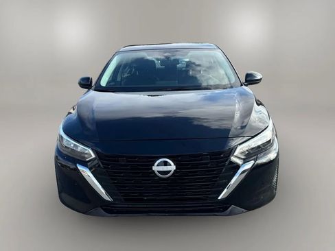 Used 2025 Nissan Sentra S image 2