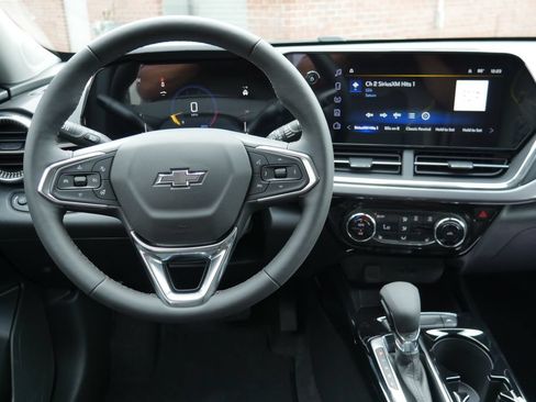 New 2026 Chevrolet Trax ACTIV w/ Driver Confidence Package FWD image 16