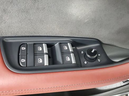 Certified 2024 Audi SQ8 Prestige image 30