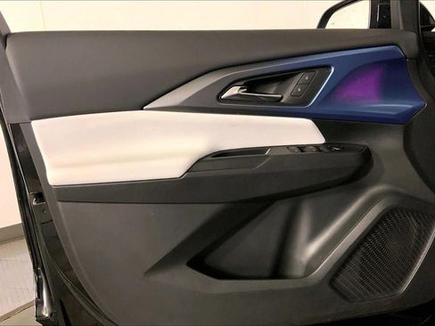 Used 2025 Chevrolet Equinox EV LT image 24