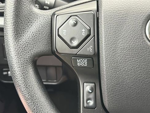 Used 2023 Toyota Tacoma SR AWD/4WD image 18