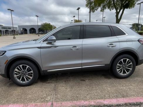 Used 2021 Lincoln Nautilus AWD w/ Equipment Group 101A image 7