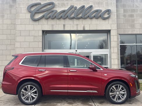 Used 2024 Cadillac XT6 Premium Luxury w/ Platinum Package image 3