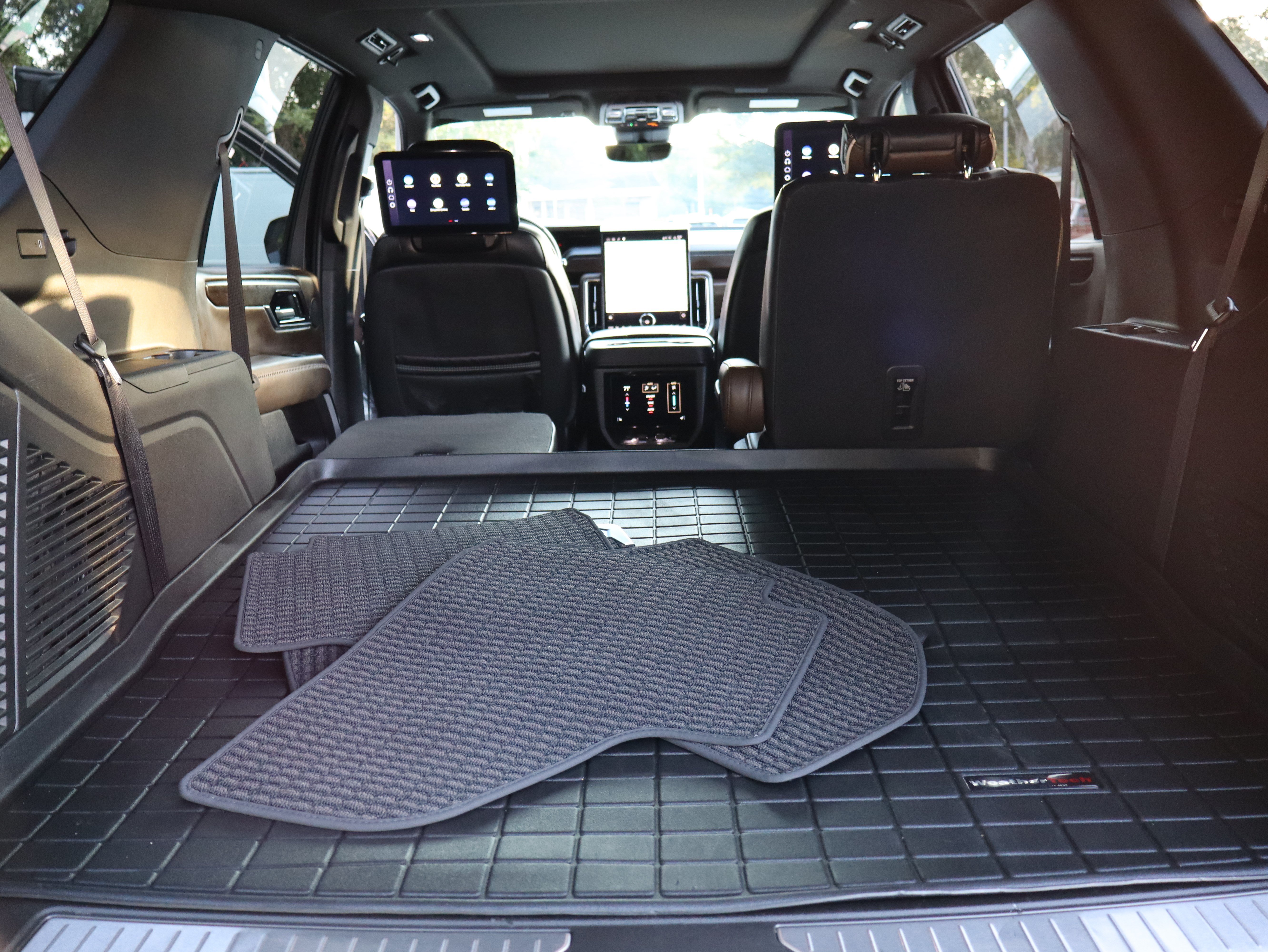 Used 2026 GMC Yukon Denali Ultimate AWD/4WD image 50