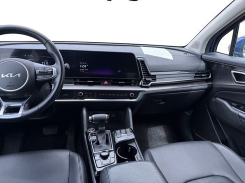 Used 2023 Kia Sportage EX image 11