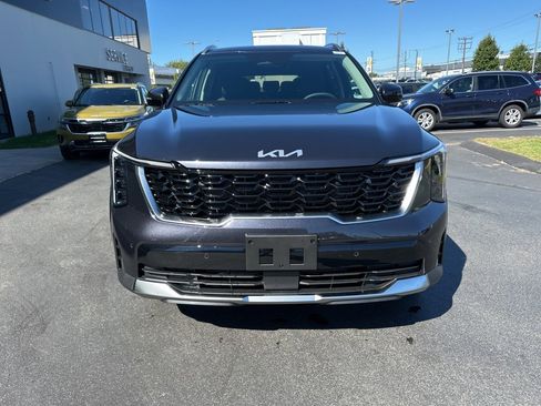 New 2026 Kia Sorento S image 3