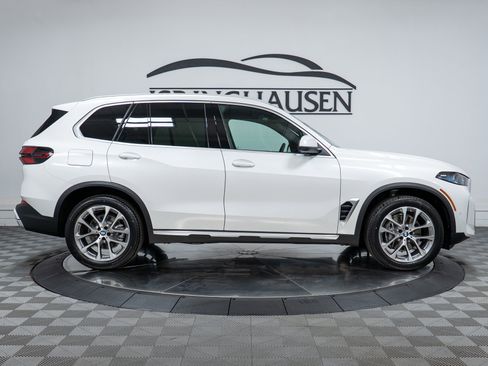 Used 2026 BMW X5 xDrive40i w/ Climate Comfort Package AWD/4WD image 4