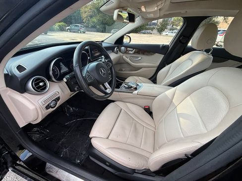 Used 2016 Mercedes-Benz C 300 4MATIC Sedan w/ Multimedia Package image 10