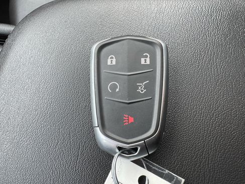 Used 2025 Cadillac XT5 Premium Luxury image 23