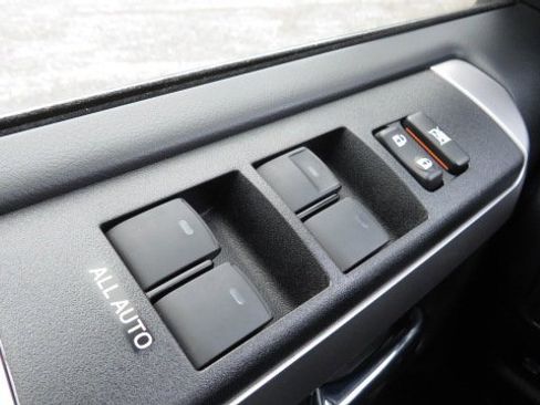 Used 2023 Toyota 4Runner Limited image 29