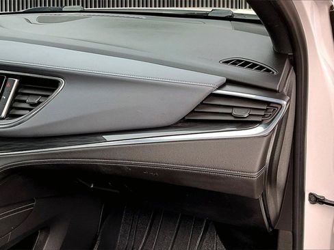 Used 2022 Buick Enclave Essence w/ Experience Buick Package image 17