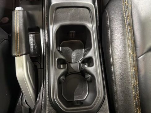 Used 2021 Jeep Wrangler Unlimited Sahara AWD/4WD image 39