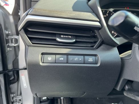 Used 2023 Nissan Altima 2.5 SV w/ SV Premium Package FWD image 14