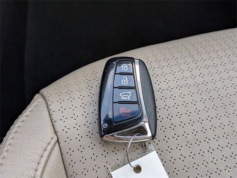 Used 2014 Hyundai Santa Fe Limited image 33