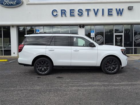 New 2025 Ford Expedition Platinum w/ Stealth Performance Package image 5