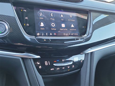 Used 2025 Cadillac XT6 Sport w/ Technology Package image 13