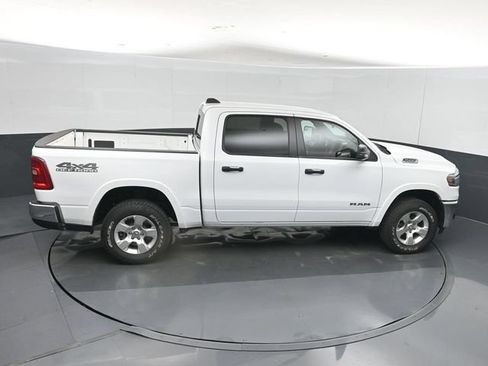 Used 2025 RAM 1500 Big Horn AWD/4WD image 36