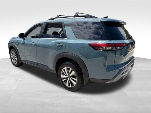 New 2026 Nissan Pathfinder SL FWD image 5
