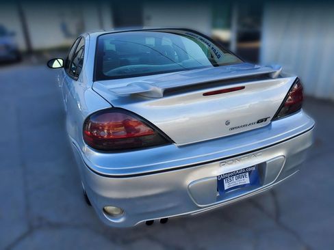 Used 2004 Pontiac Grand Am GT image 10