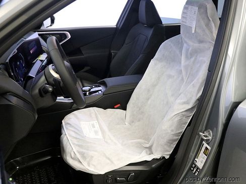 Used 2025 BMW X3 xDrive30i image 10