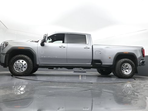Used 2025 GMC Sierra 3500 Denali w/ Denali Reserve Package AWD/4WD image 28