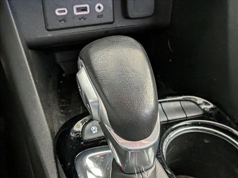 Used 2023 Buick Encore GX Select w/ Sport Touring Package image 13