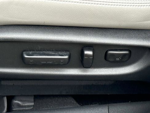 Certified 2017 Honda Accord EX-L image 19